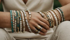 comment porter plusieurs bracelets sans qu'ils s'emmêlent