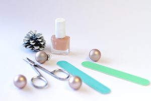 Base pour ongles : comprendre son rôle et son utilité en manucure